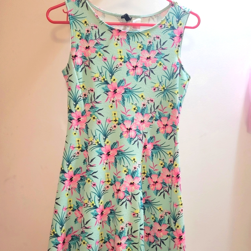 COPY - H&M divided floral dress
